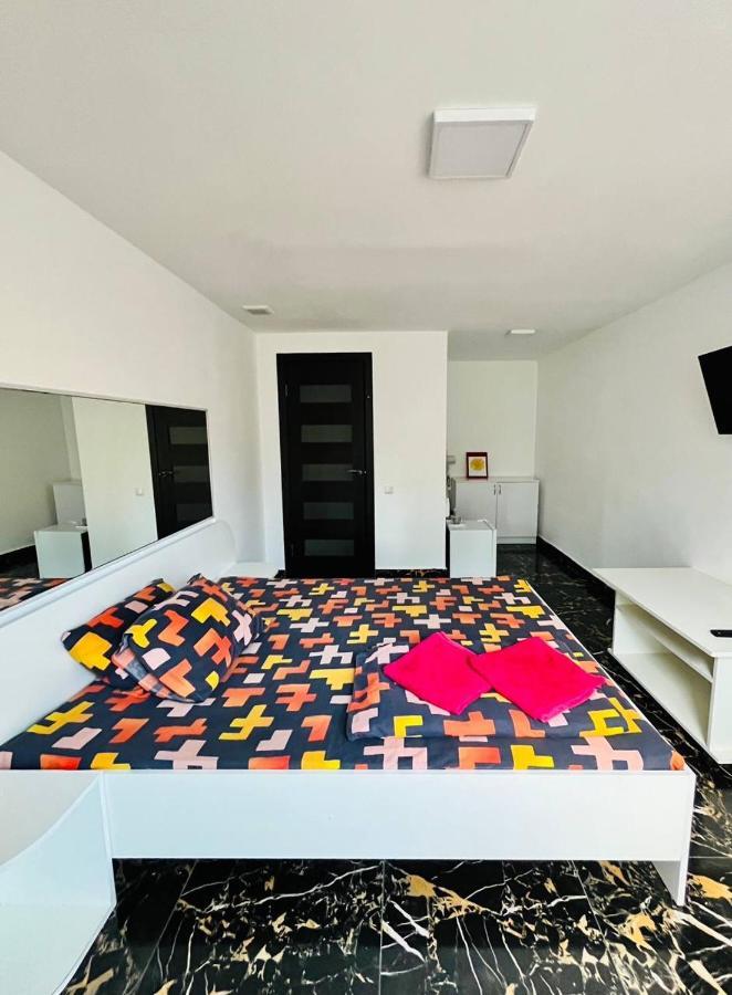 Apartamento Lemberg Relax House Exterior foto