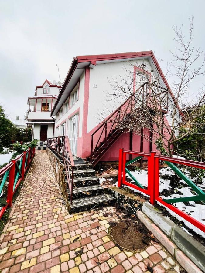 Apartamento Lemberg Relax House Exterior foto