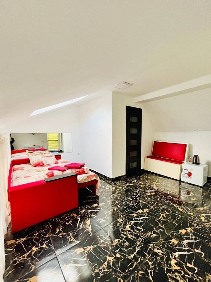 Apartamento Lemberg Relax House Exterior foto